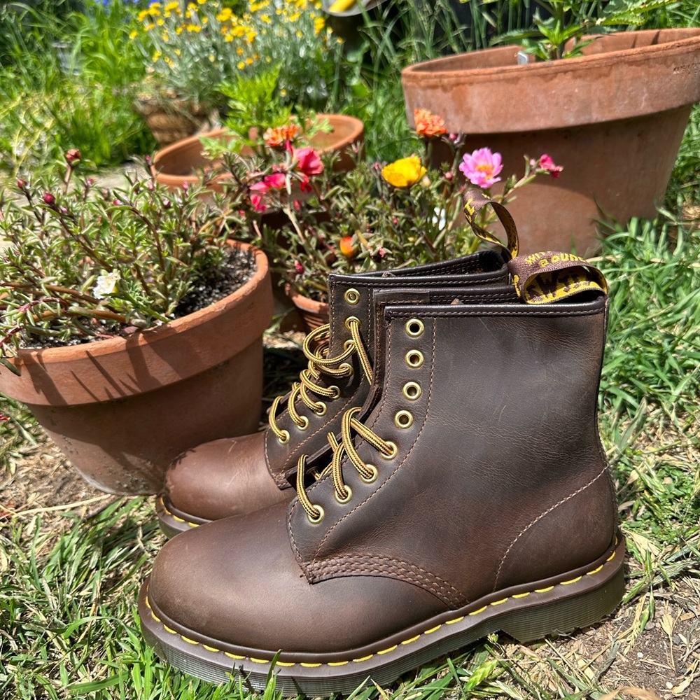 Dr Martens 1460 8-eye Aztec Crazy Horse Boot-brown